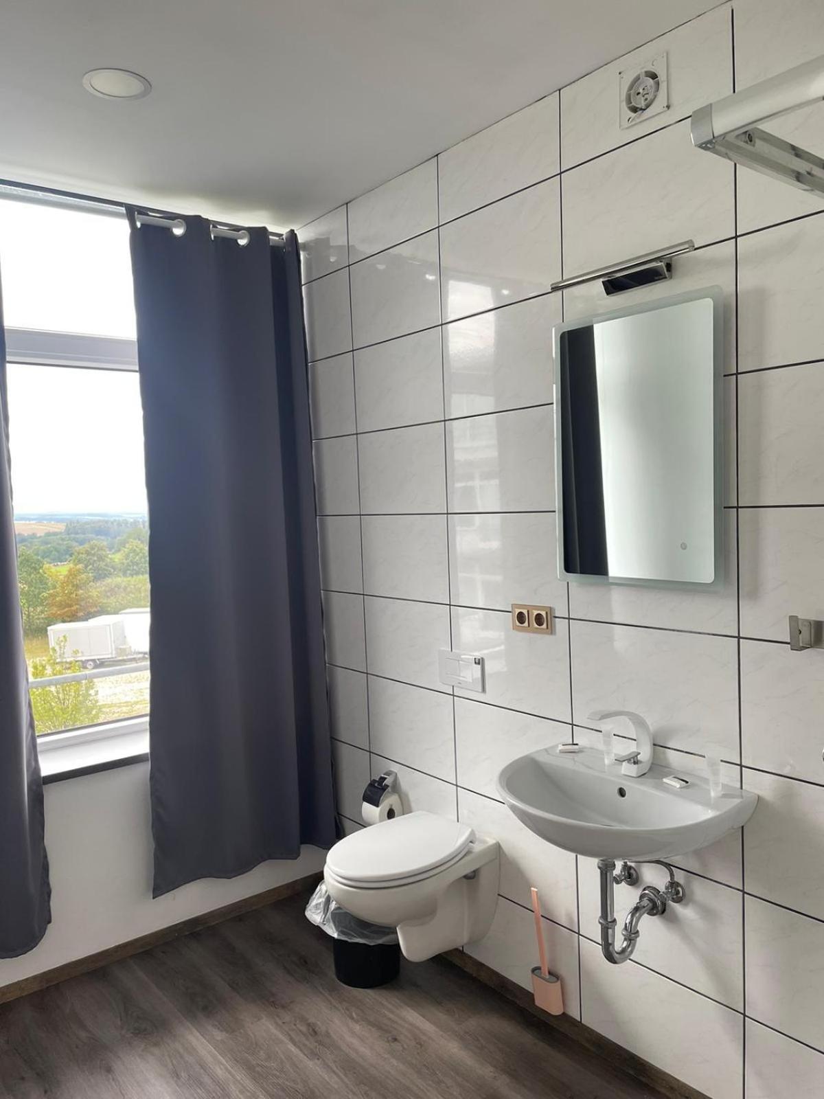 Eventhaus Aparthotel Panzweiler Exteriör bild
