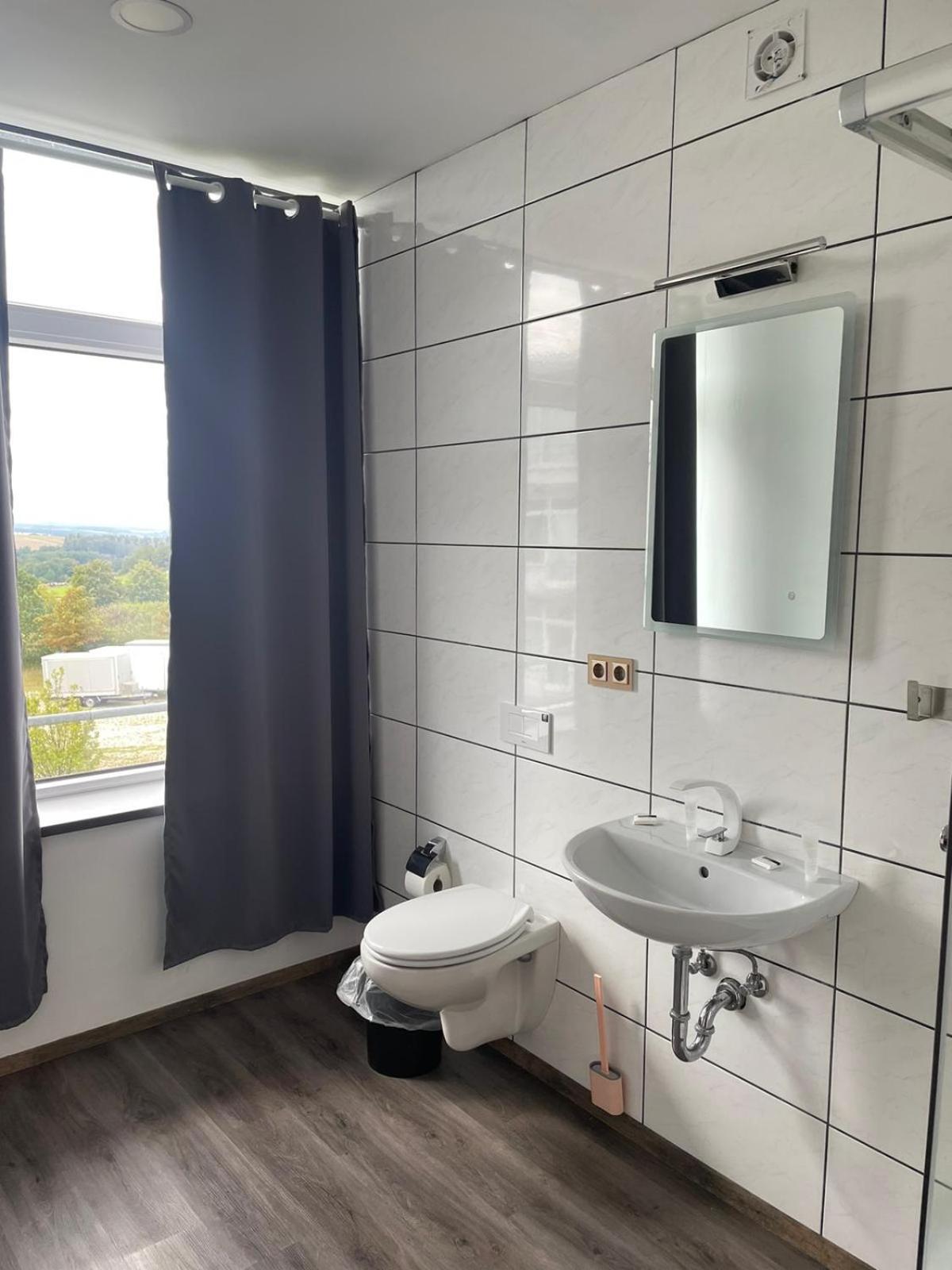 Eventhaus Aparthotel Panzweiler Exteriör bild