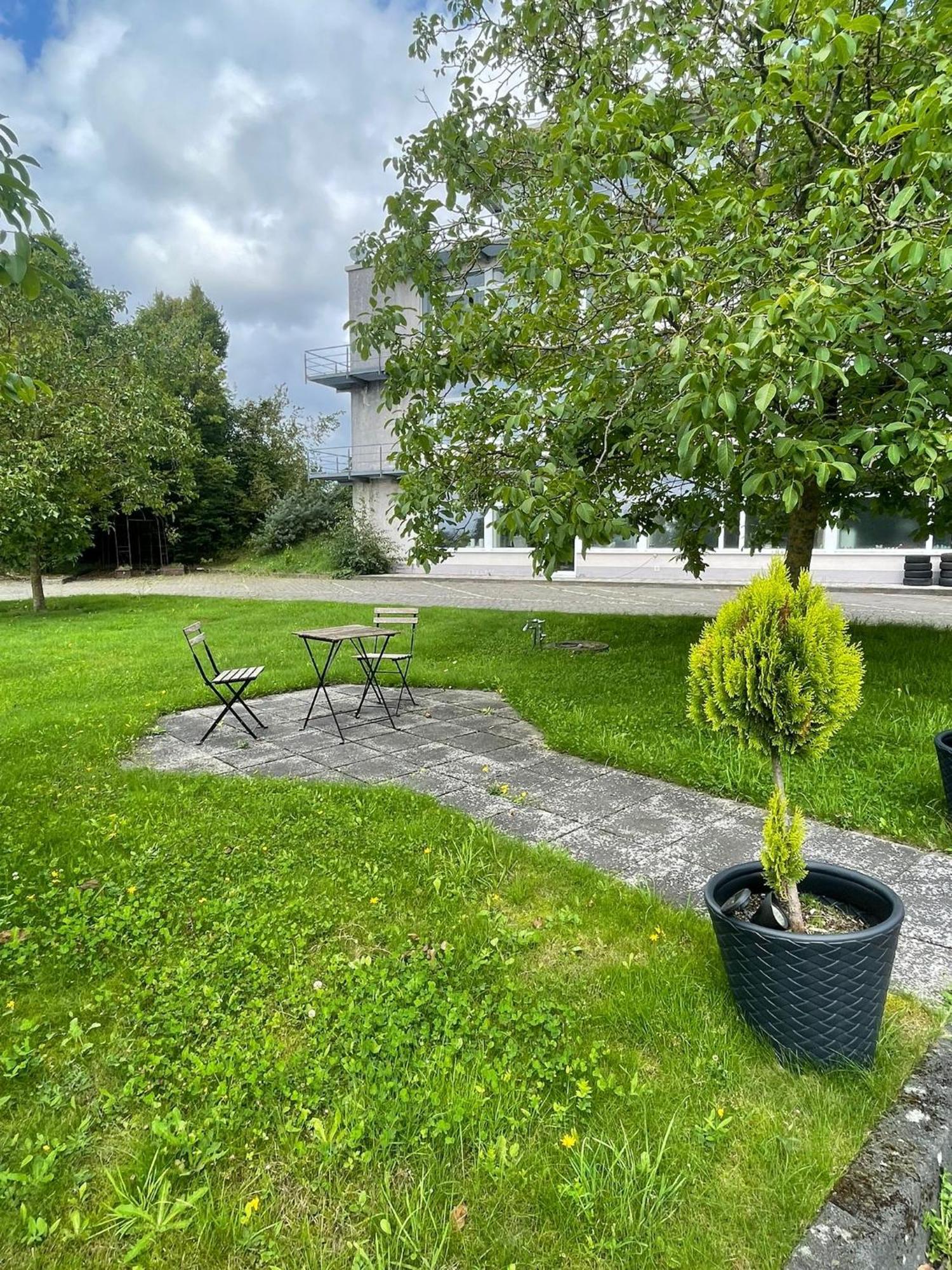Eventhaus Aparthotel Panzweiler Exteriör bild